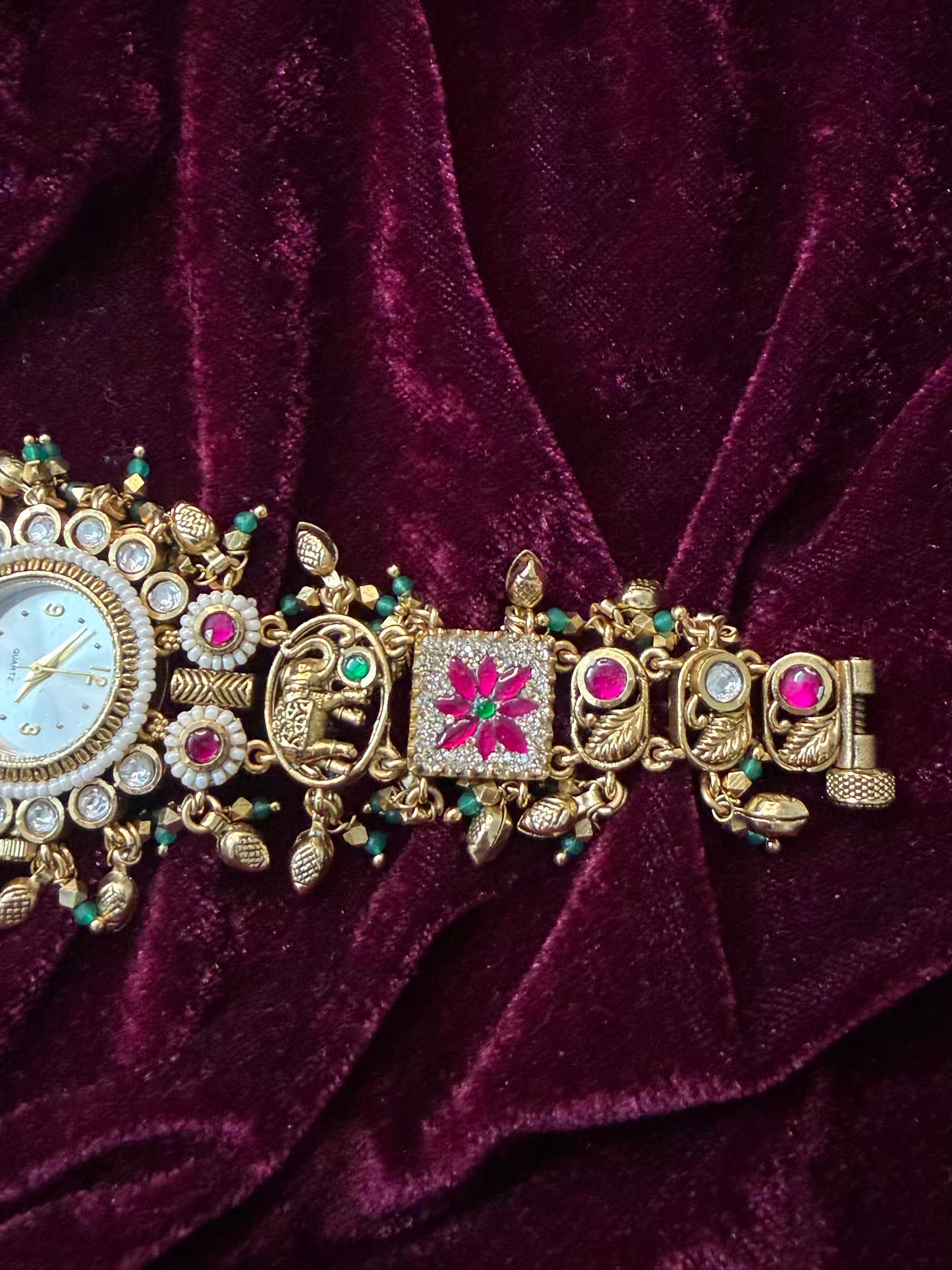 Vintage Look Thin Wrist Gold Plated Heritage Maharani Watch ( 2.2 - 2.4 Wrist )