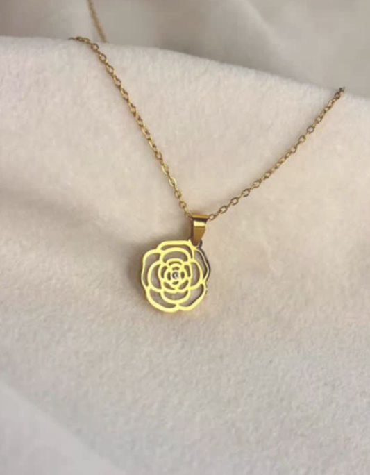 White Pond Necklace 18K Gold Plated Premium Necklace