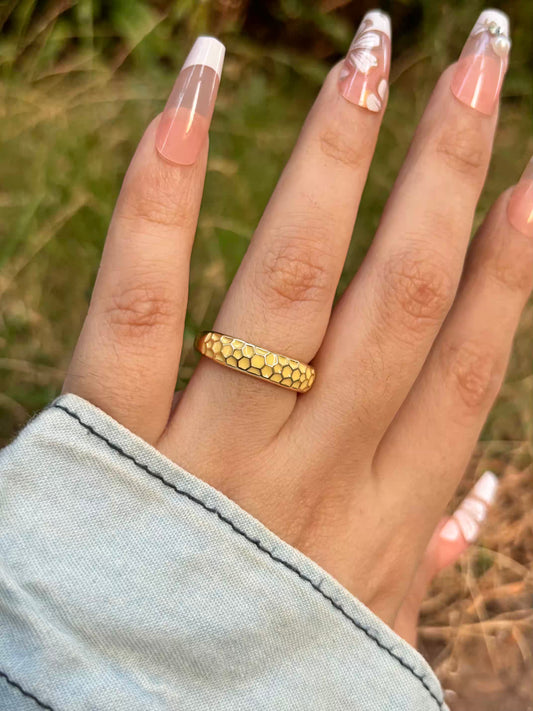 Fresh Honeycomb Ring - Adjustable