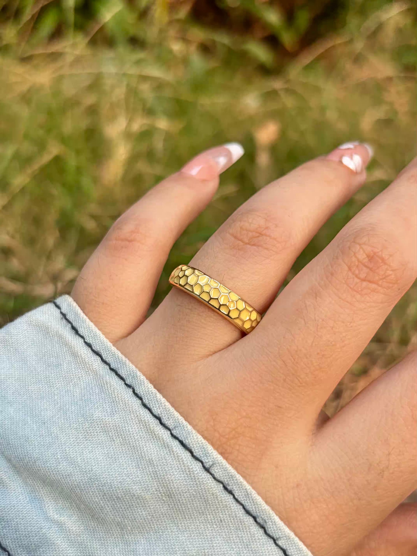 Fresh Honeycomb Ring - Adjustable