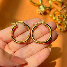Load image into Gallery viewer, Sigma Oval Hoops Style Earrings - Gold
