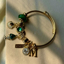 Load image into Gallery viewer, Pandora Style Green Fish Shell Bracelet With Customised Initial (Gold)

