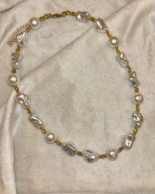 Pearl Glam Necklace