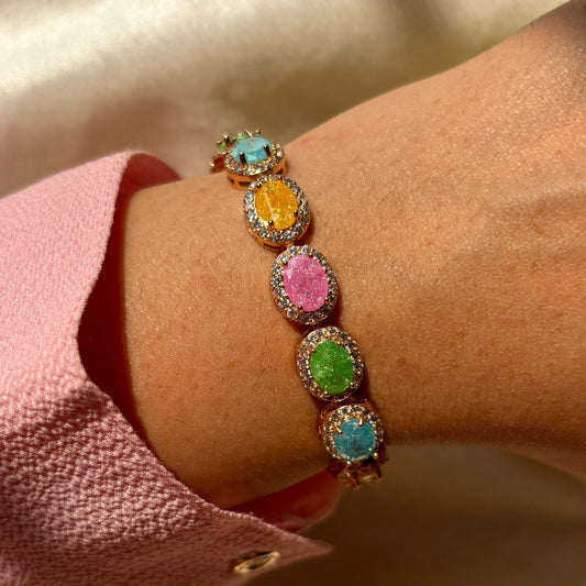 Royal Princess Milky Stones Studded Diamonds Bracelet Bangle -  Gold