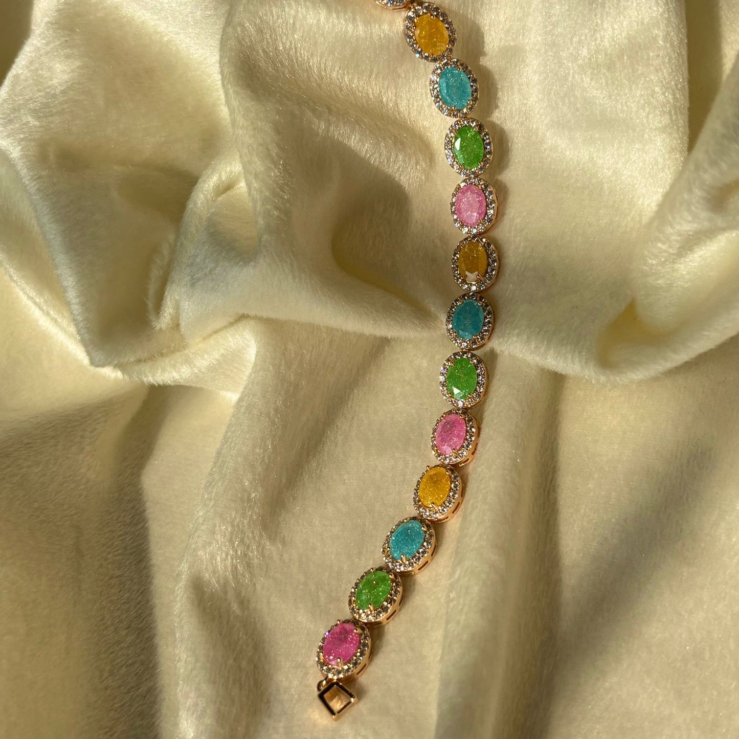 Royal Princess Milky Stones Studded Diamonds Bracelet Bangle -  Gold