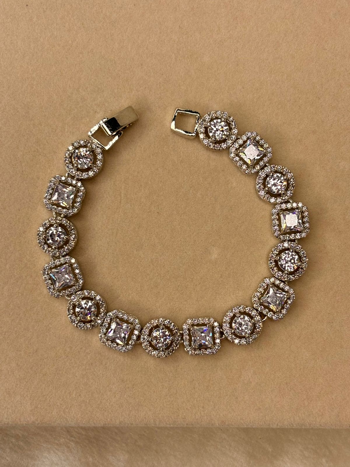 Solitaire Diamonds Tennis Bracelet - Silver