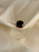 Load image into Gallery viewer, Black Solitaire Ring ( Rose Gold )
