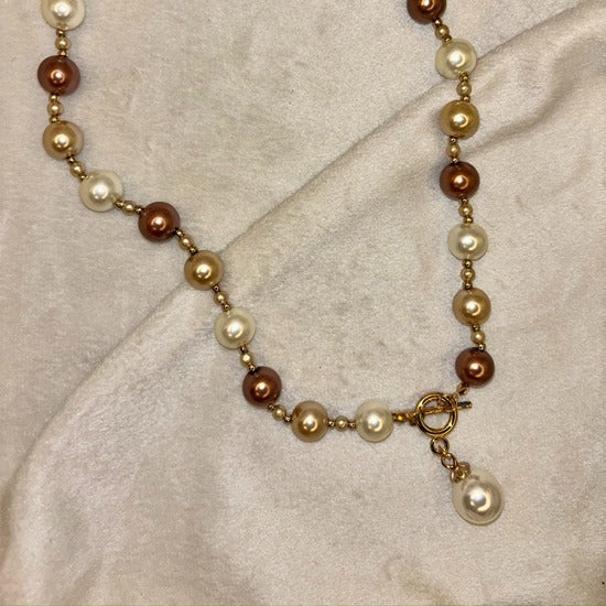 White Pearls Beads Necklace - Silver