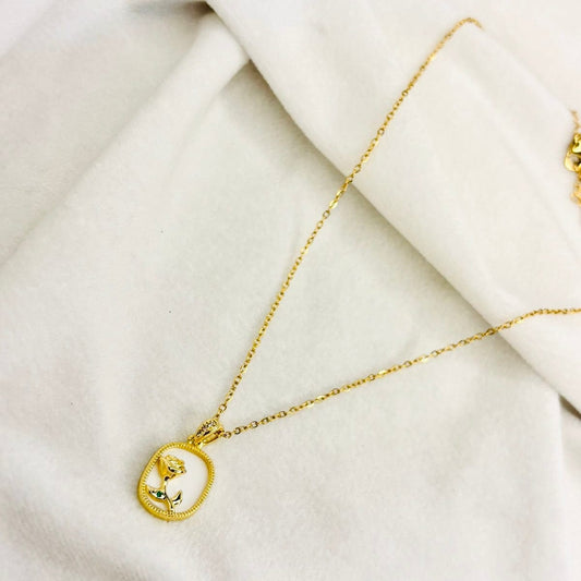 Rose premium White Pearl Pendant Necklace