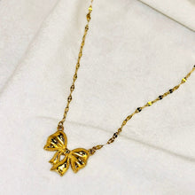 Load image into Gallery viewer, Golden Bow Necklace
