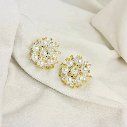 Pointed Pearly Ear Studs - White