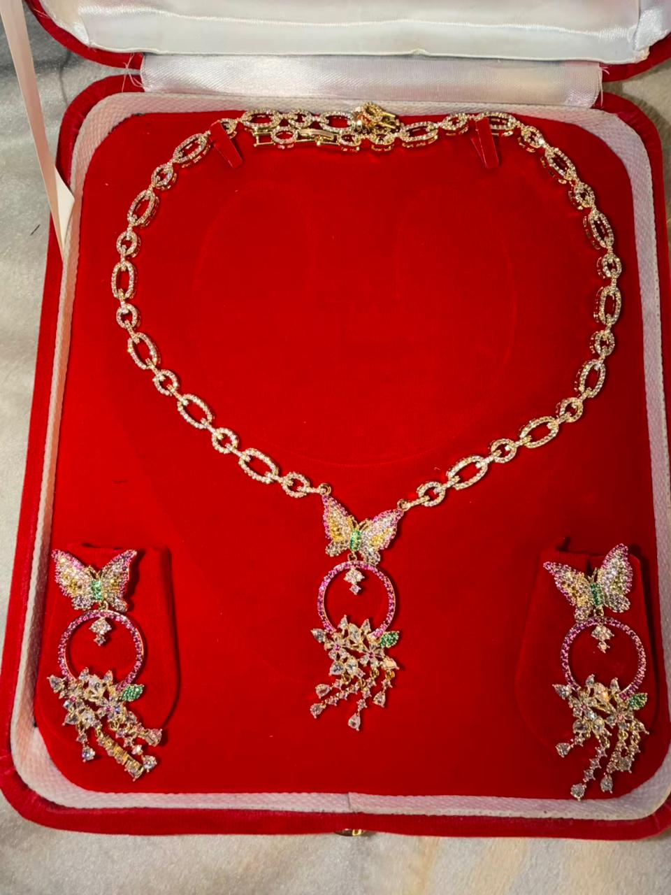 Butterfly Chain Premium Necklace 18k Gold Plated with Studs