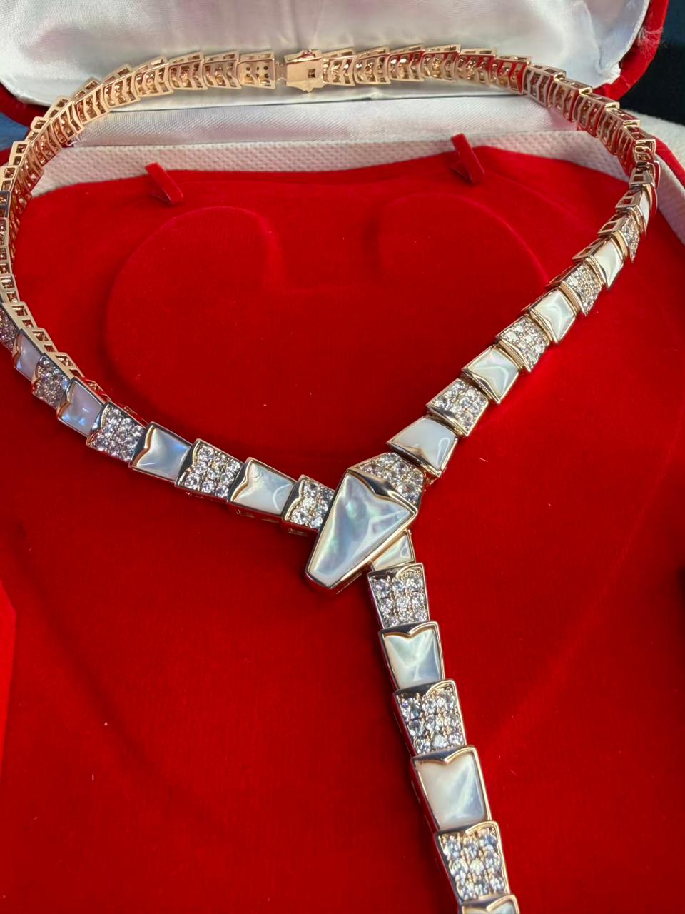 Snake Mother of Pearl Premium Necklace set with Studs
