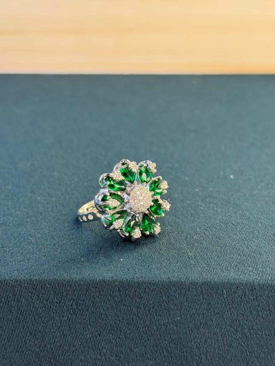 Emerald Green with White Flower Shape Silver Plated Ring Size Adjustable