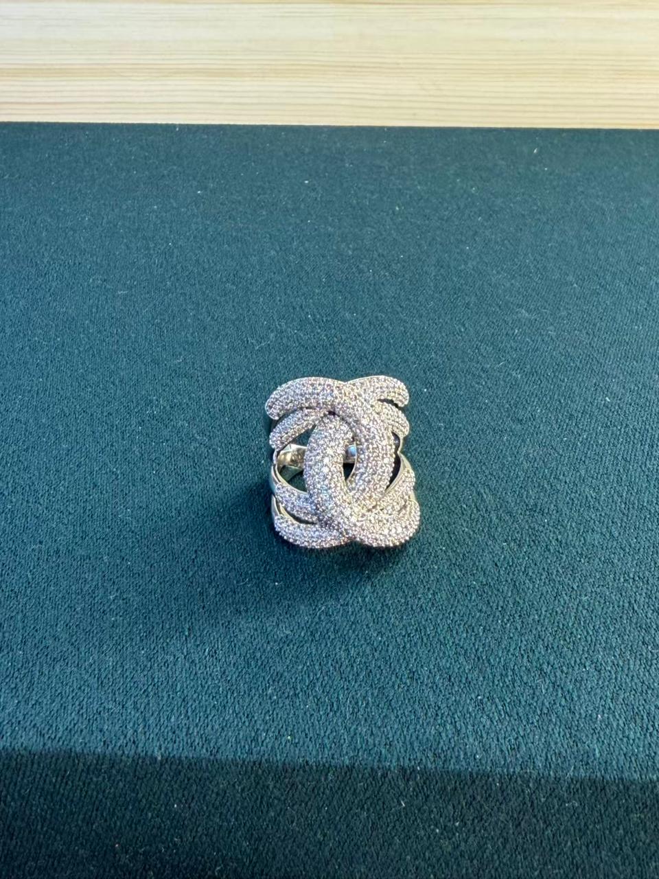 White Stone Crisscross Design Silver Plated Ring Size 8 US