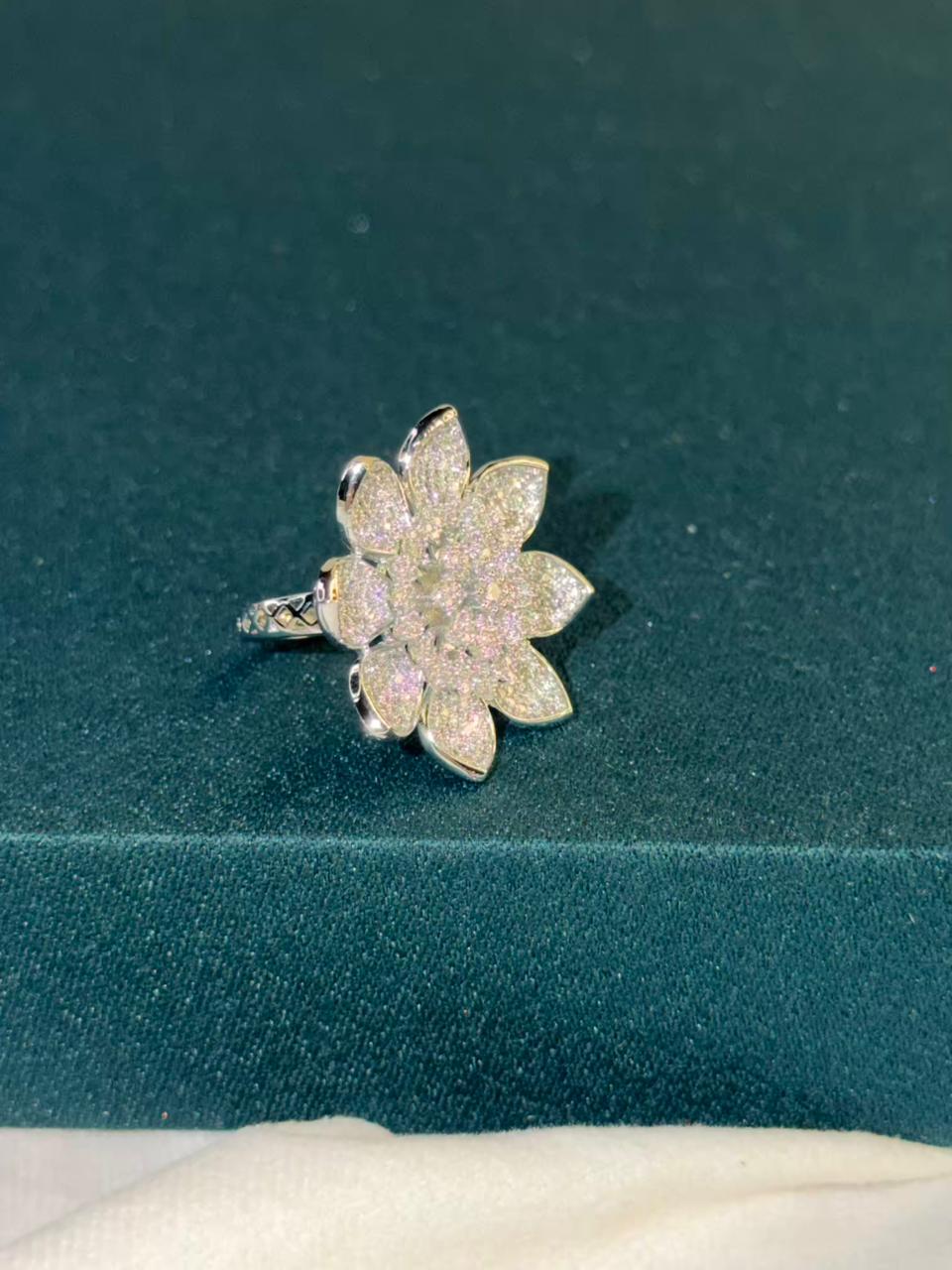 White Stone Flower Design Ring Silver Plated Ring Size Adjustable