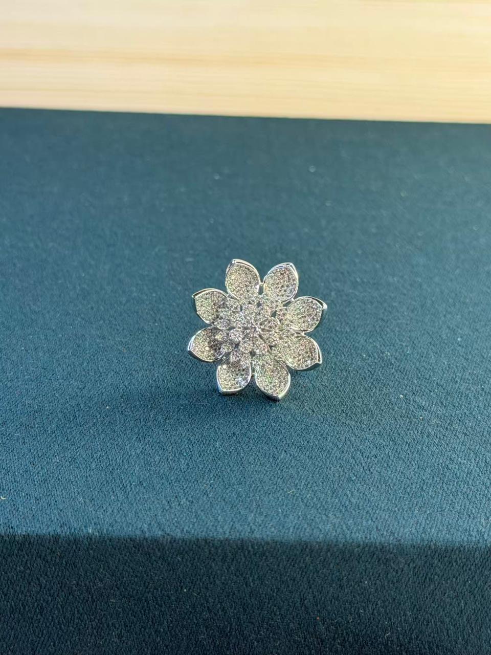 White Stone Flower Design Ring Silver Plated Ring Size Adjustable