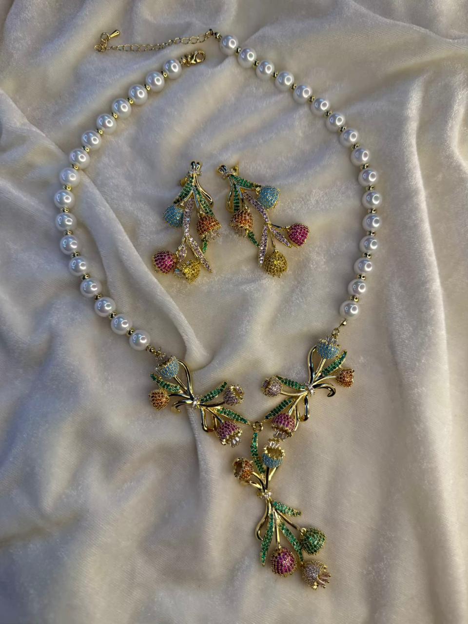 Pastel Multicoloured Floral Vine Pearl Design Gold-Plated Pearl Necklace Set