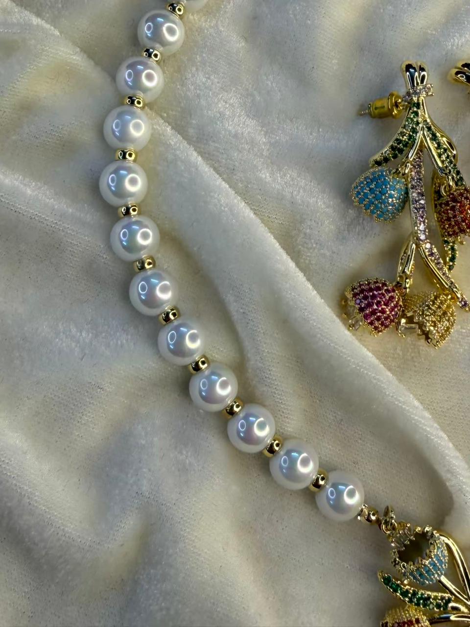 Pastel Multicoloured Floral Vine Pearl Design Gold-Plated Pearl Necklace Set