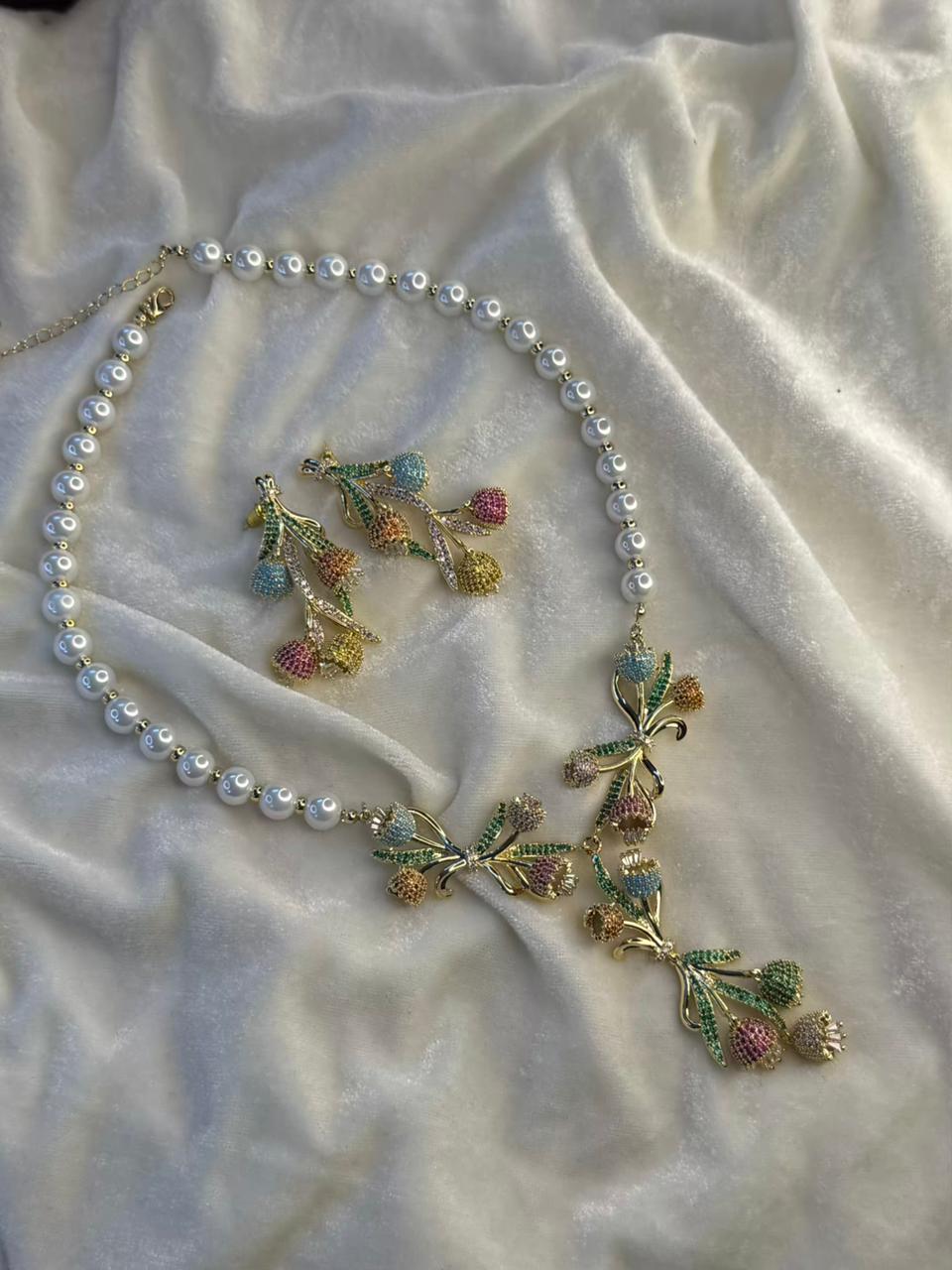 Pastel Multicoloured Floral Vine Pearl Design Gold-Plated Pearl Necklace Set