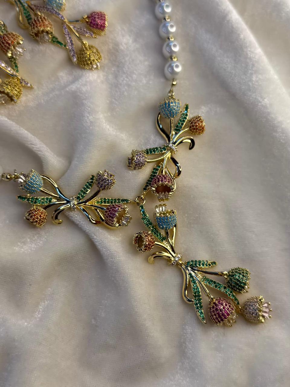 Pastel Multicoloured Floral Vine Pearl Design Gold-Plated Pearl Necklace Set