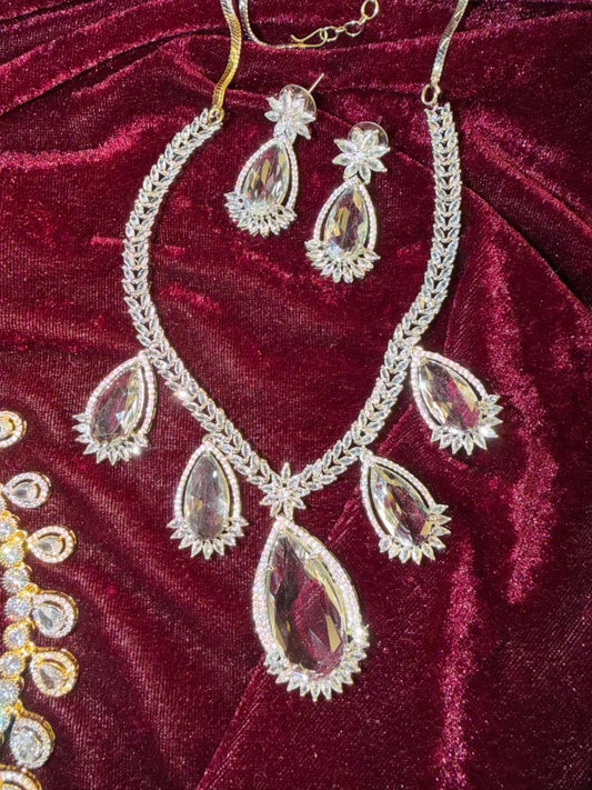 Teardrop Floral Design Gold-Plated Necklace Set with Clear Crystals