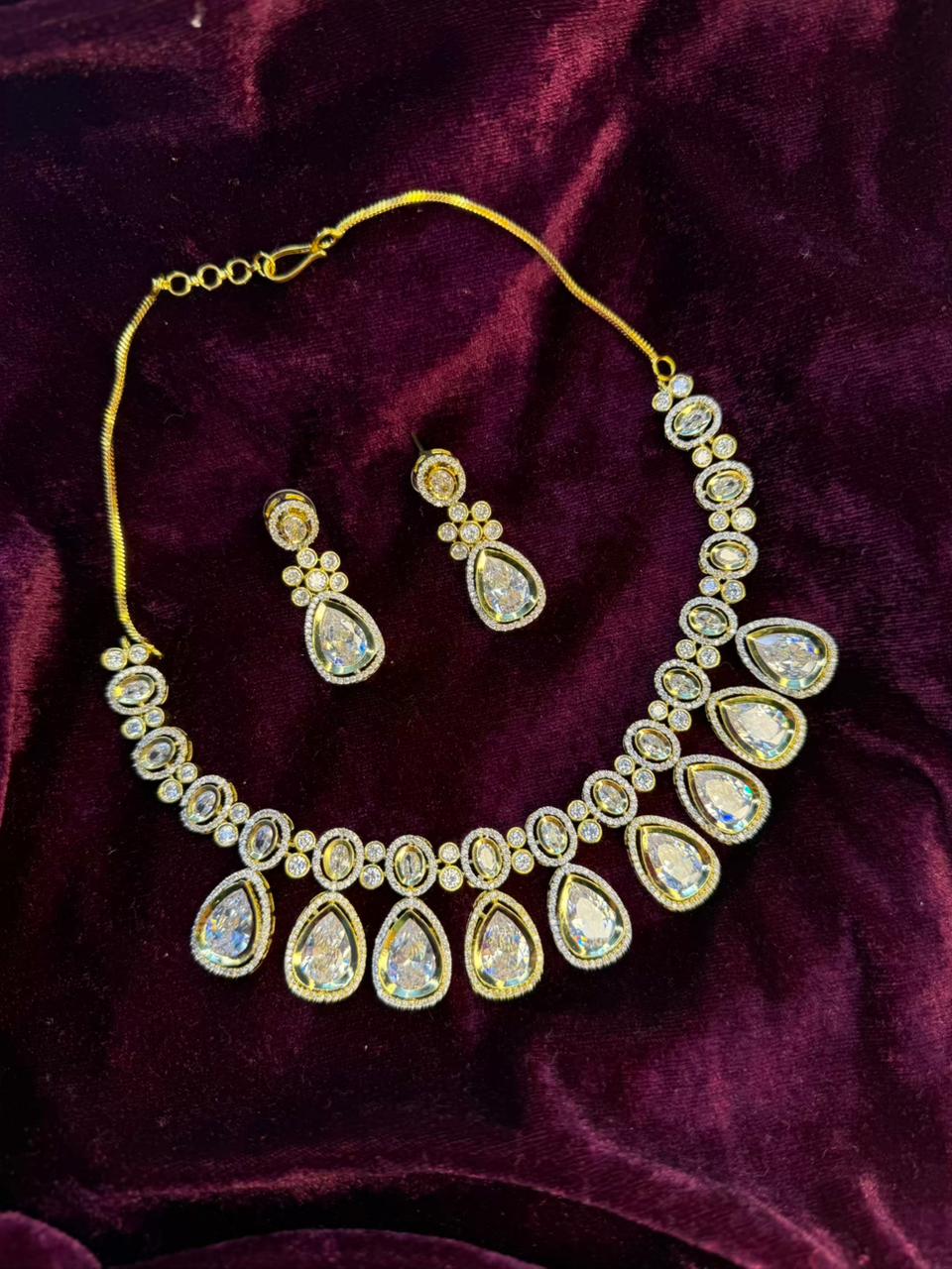 Oval and Teardrop Design Gold-Plated Necklace Set with Clear Stones