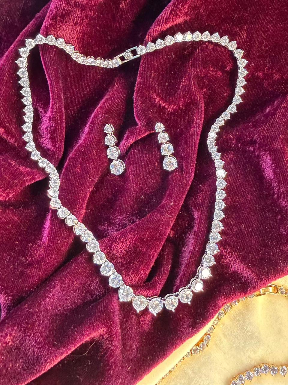 Halo-set Sparkling White Crystal Silver-Plated Necklace Set