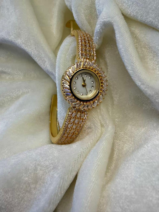 Round Dial Gold-Plated Sparkling White Stone Bracelet Watch Size Upto 2.8