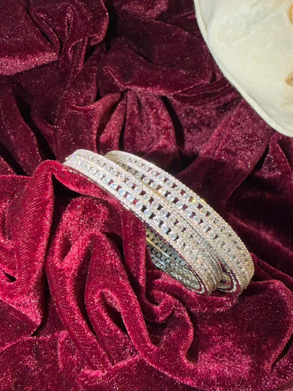 Round Pattern Gold Plated Diamond Studded Sleek Bangles