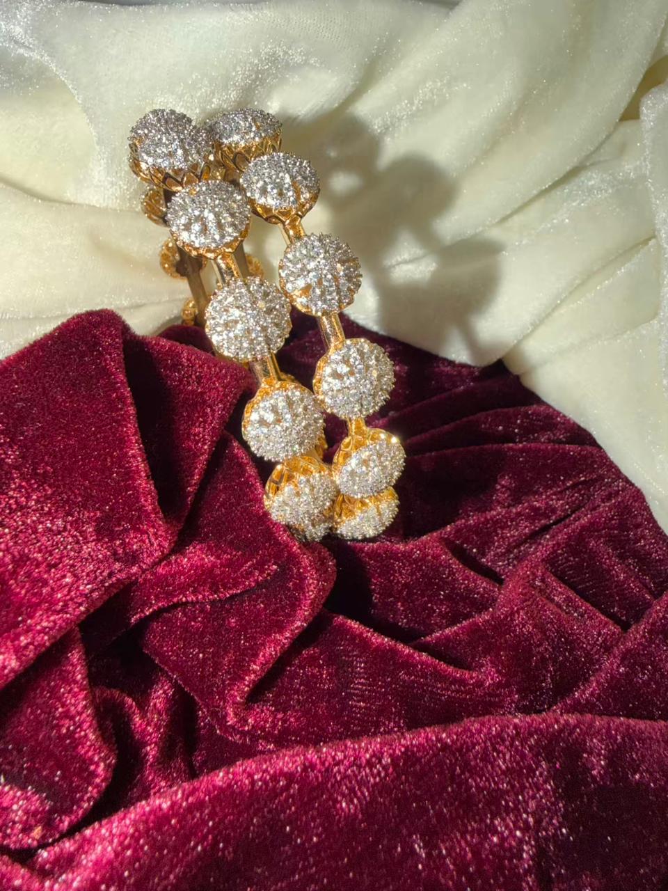 Round Cluster Crystal Gold Plated Statement Kada Bangles Size 2.8