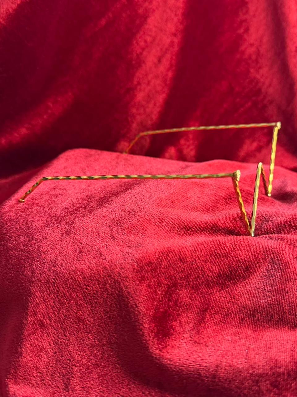 Viral Facelet – Sharp Zigzag Minimal Gold Plated Finish Design