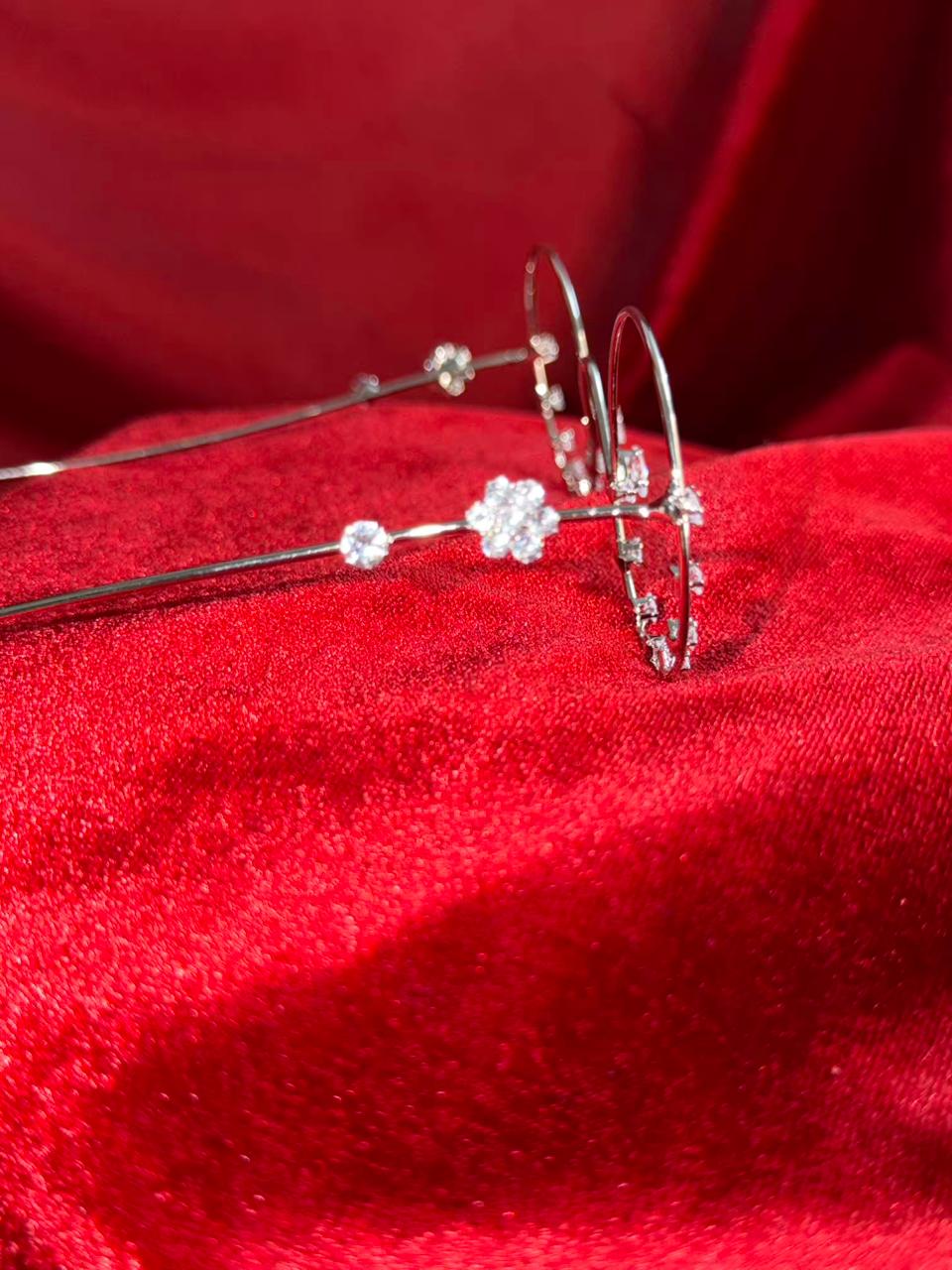 Viral Facelet – Double Circle Crystal Bloom Silver Plated Design