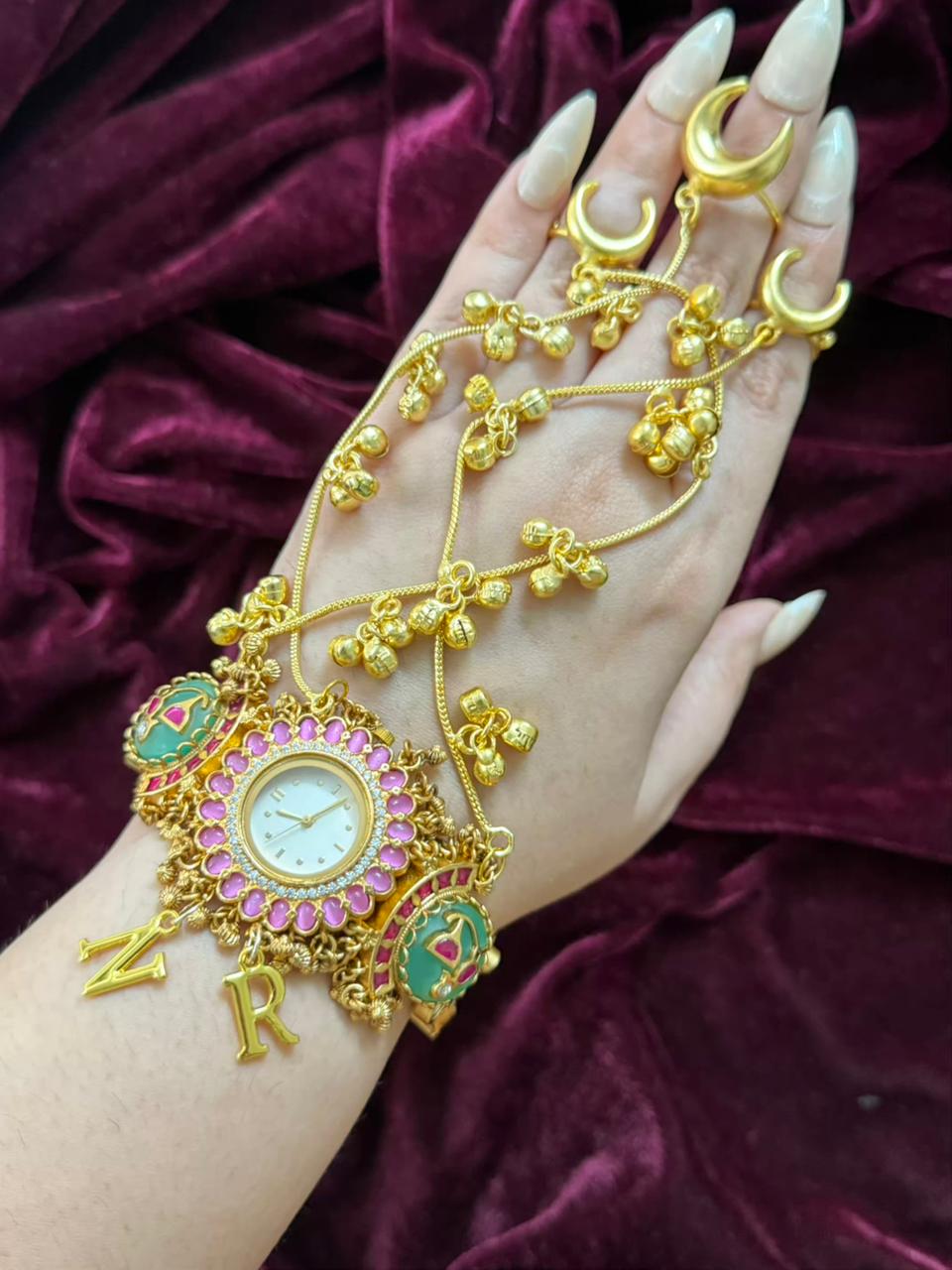Maharani Heritage Watch Hathphool ( Moon )