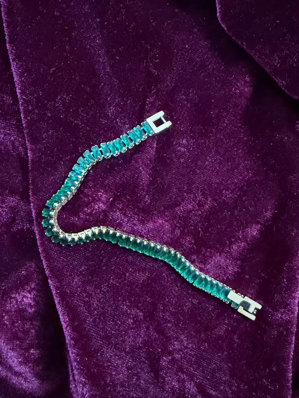 Men's Emerald Tennis Rakhi Bracelet