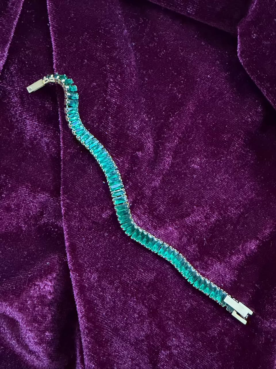 Men's Emerald Tennis Rakhi Bracelet