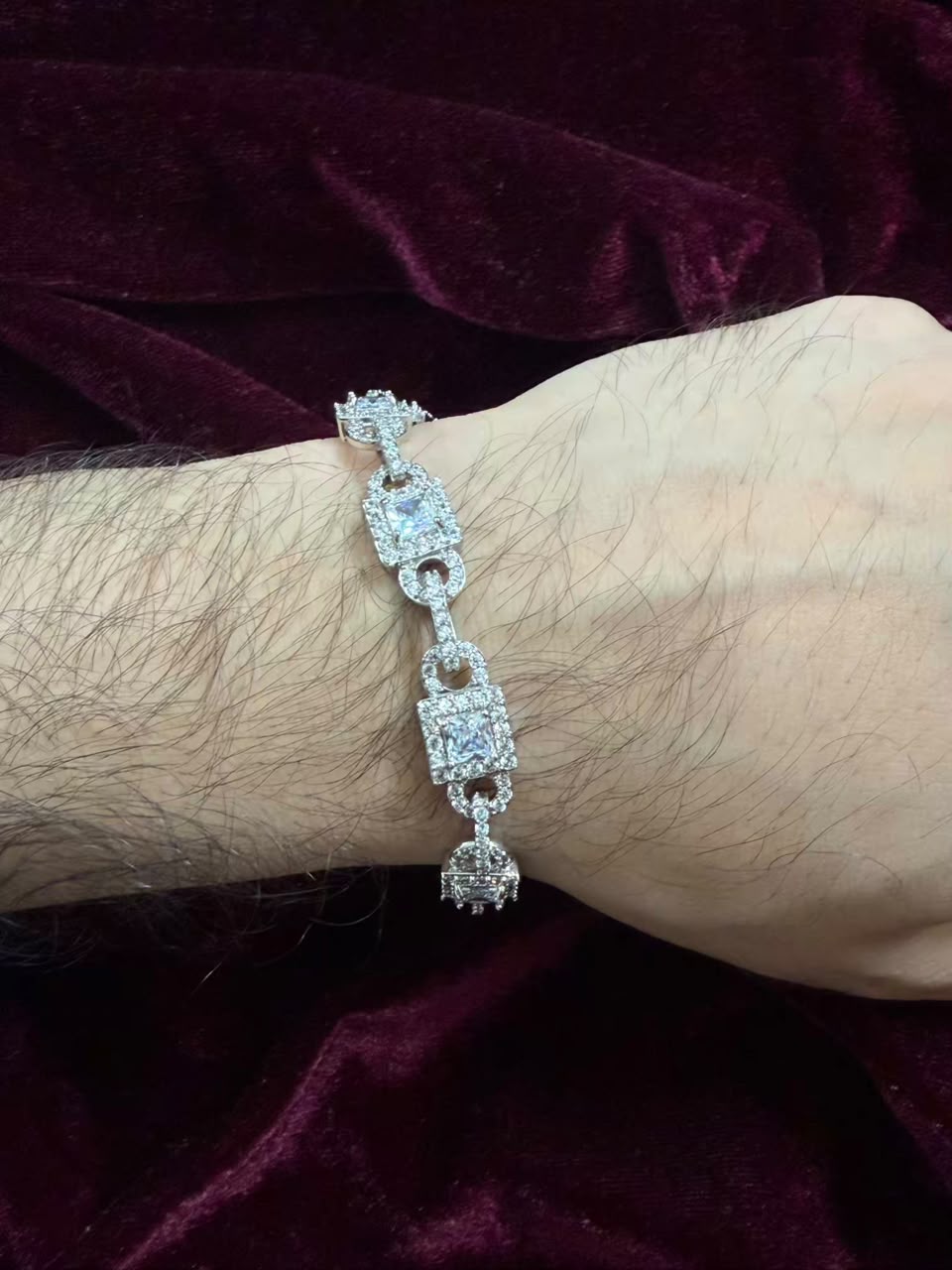 Royal Crystal Link Rakhi Bracelet