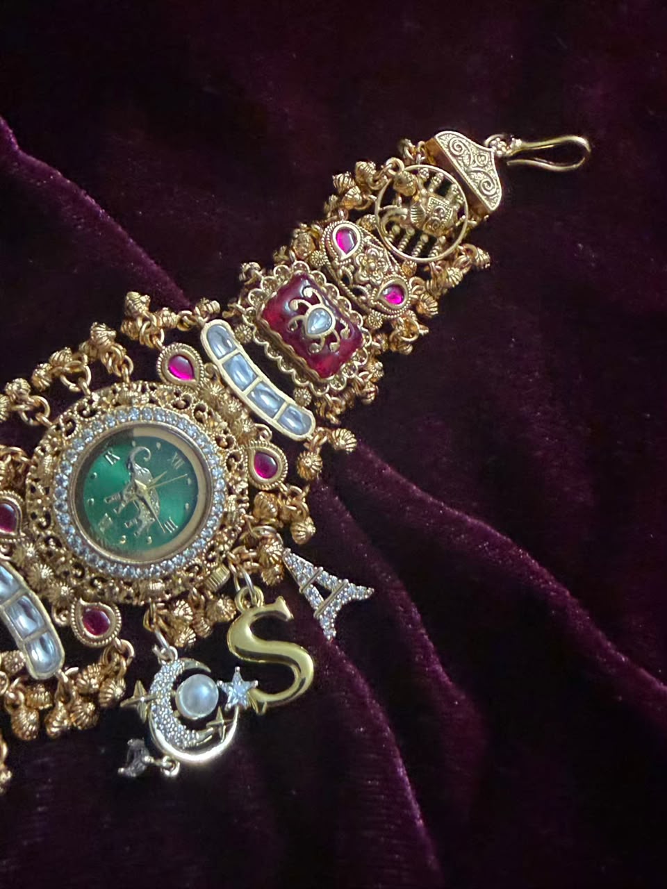 Viral Emerald Royal Round Dial Heritage Watch Rakhi in Premium Swarovski (Free Initial)