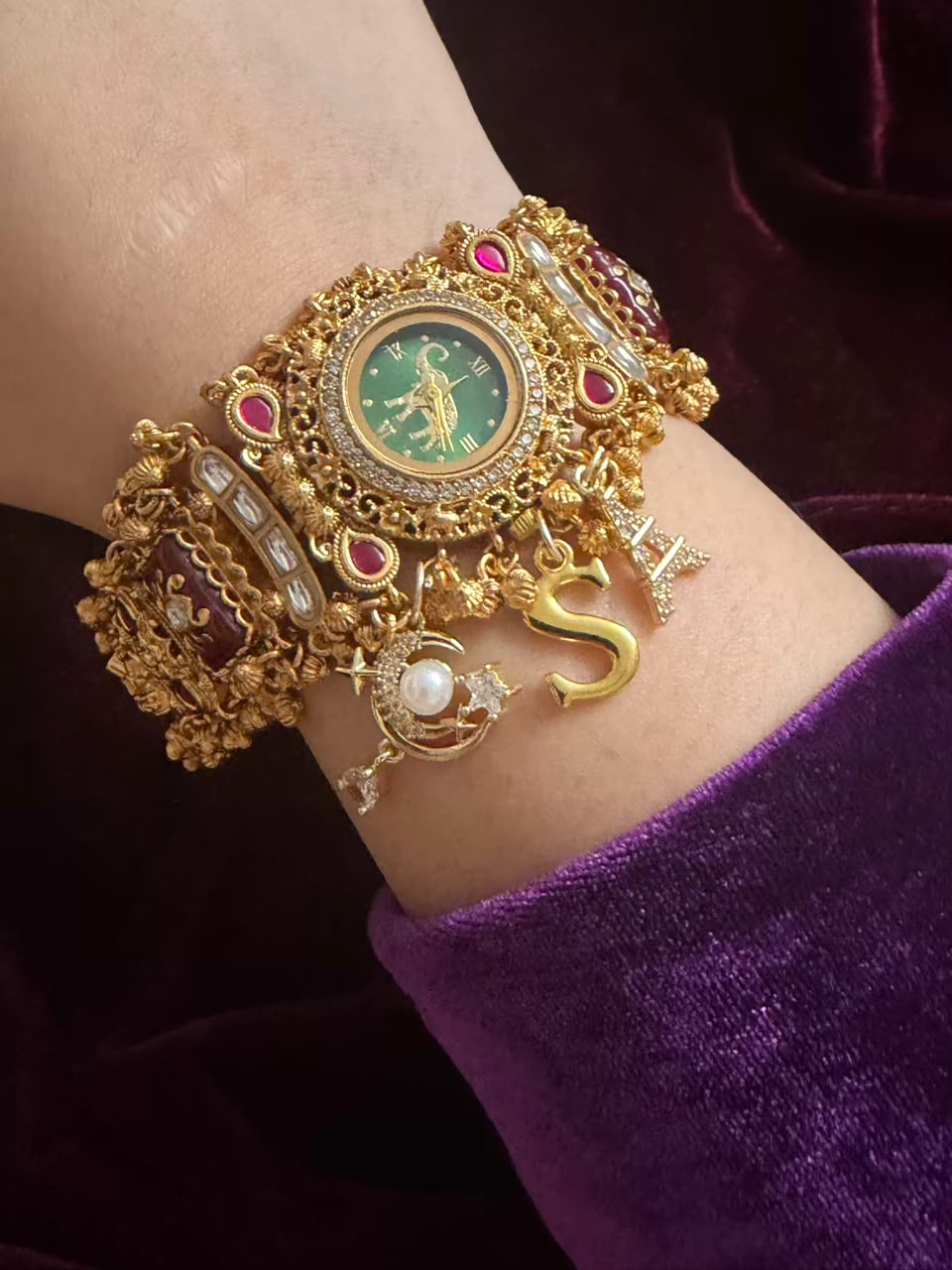 Viral Emerald Royal Round Dial Heritage Watch Rakhi in Premium Swarovski (Free Initial)