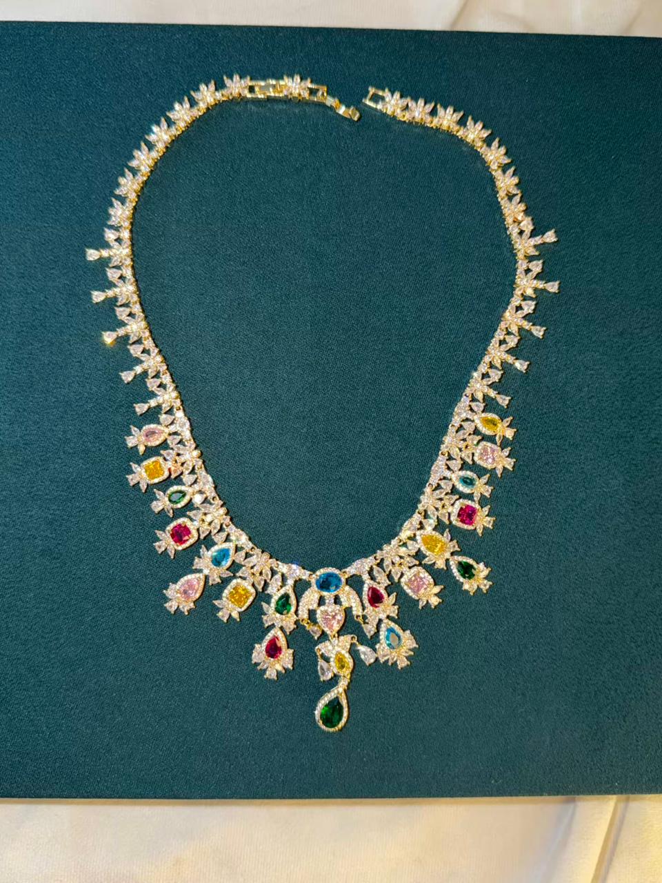 Queen Diamonds Necklace set in Rhodium Gold