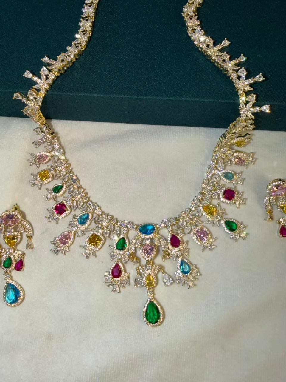 Queen Diamonds Necklace set in Rhodium Gold