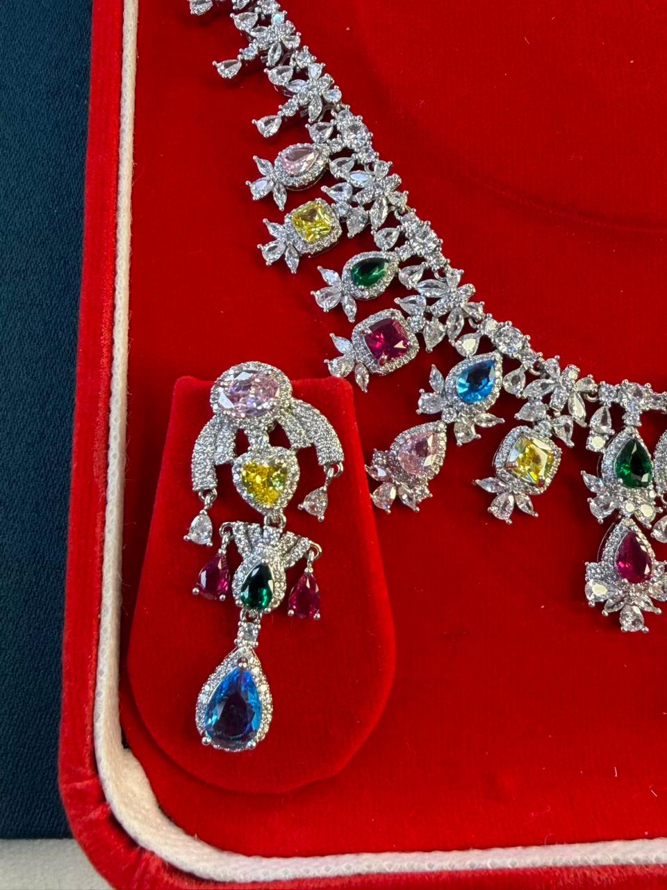 Queen Diamonds Necklace set in Rhodium Silver