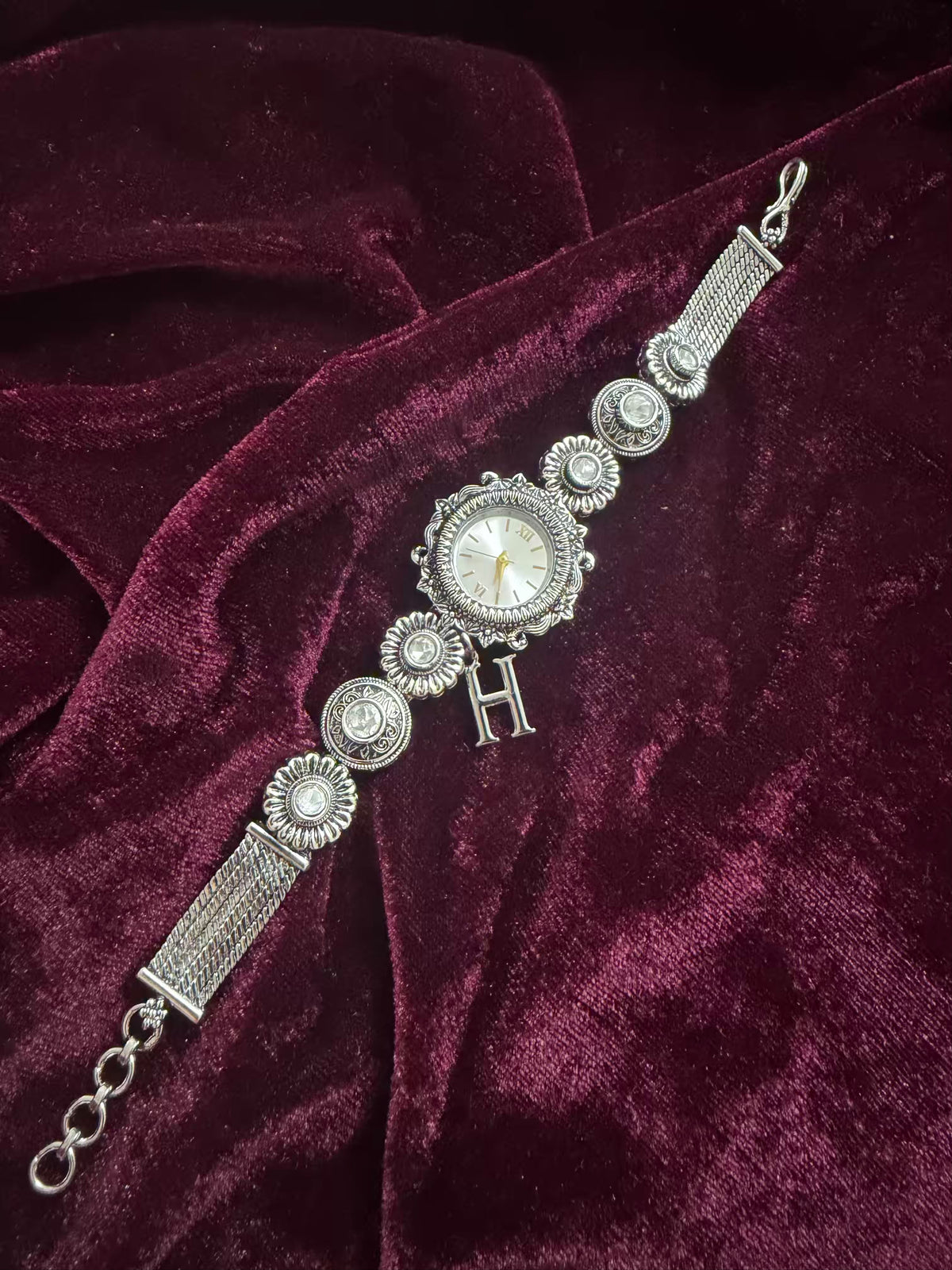Regal White Stone Elegance Silver-Tone Navratri Oxidised Heritage Watch