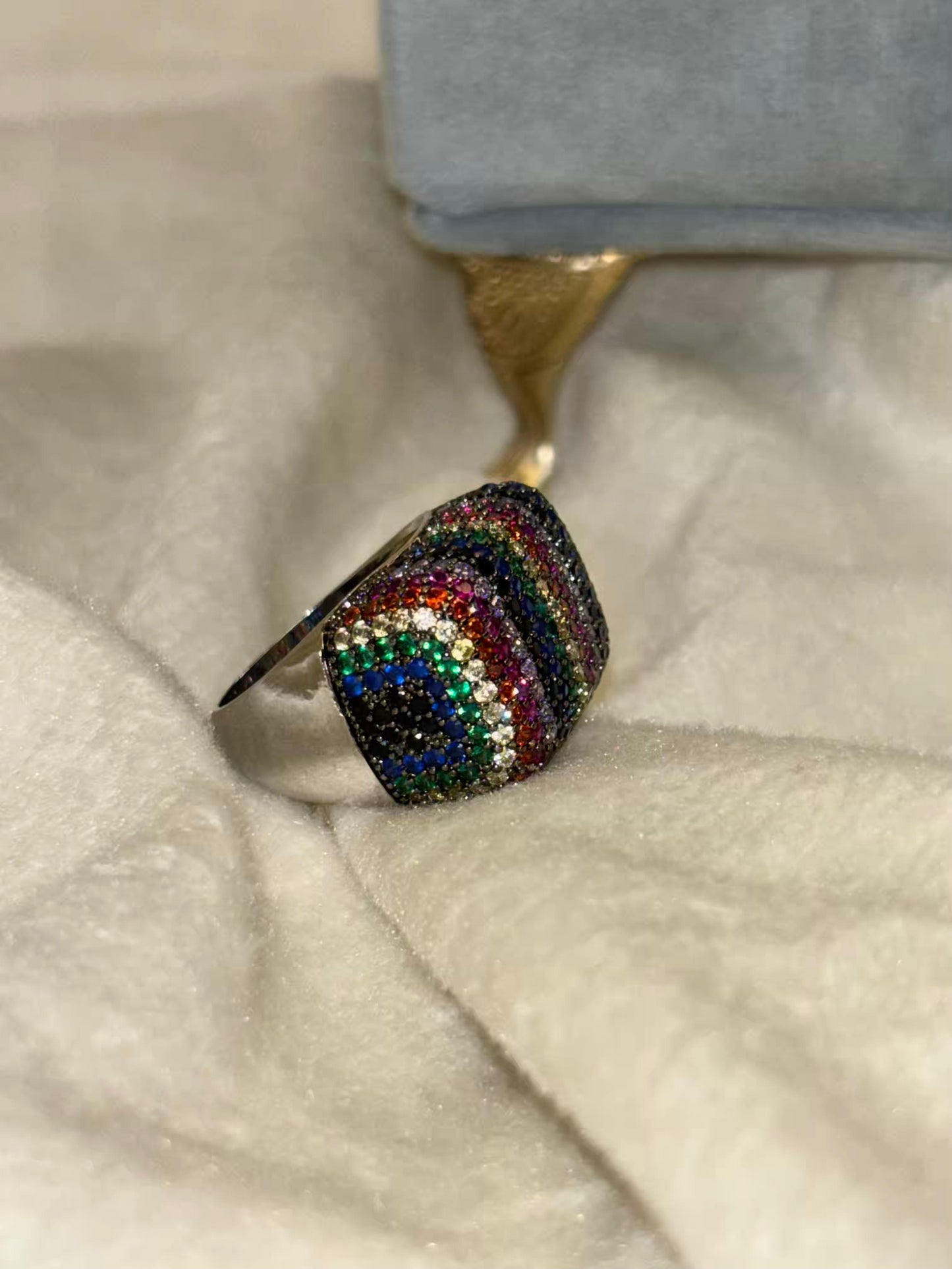 Pushtaini Colorburst Size 9 US Motif Premium Ring -Silver Plated