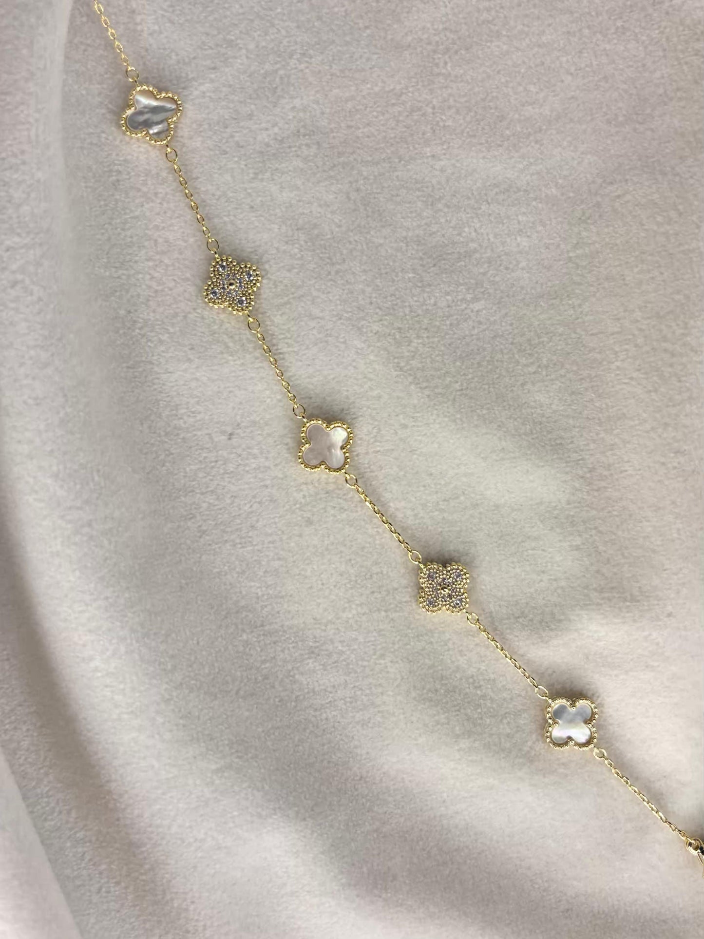 Twin Clovers 18K Gold Plated Premium Chain Bracelet