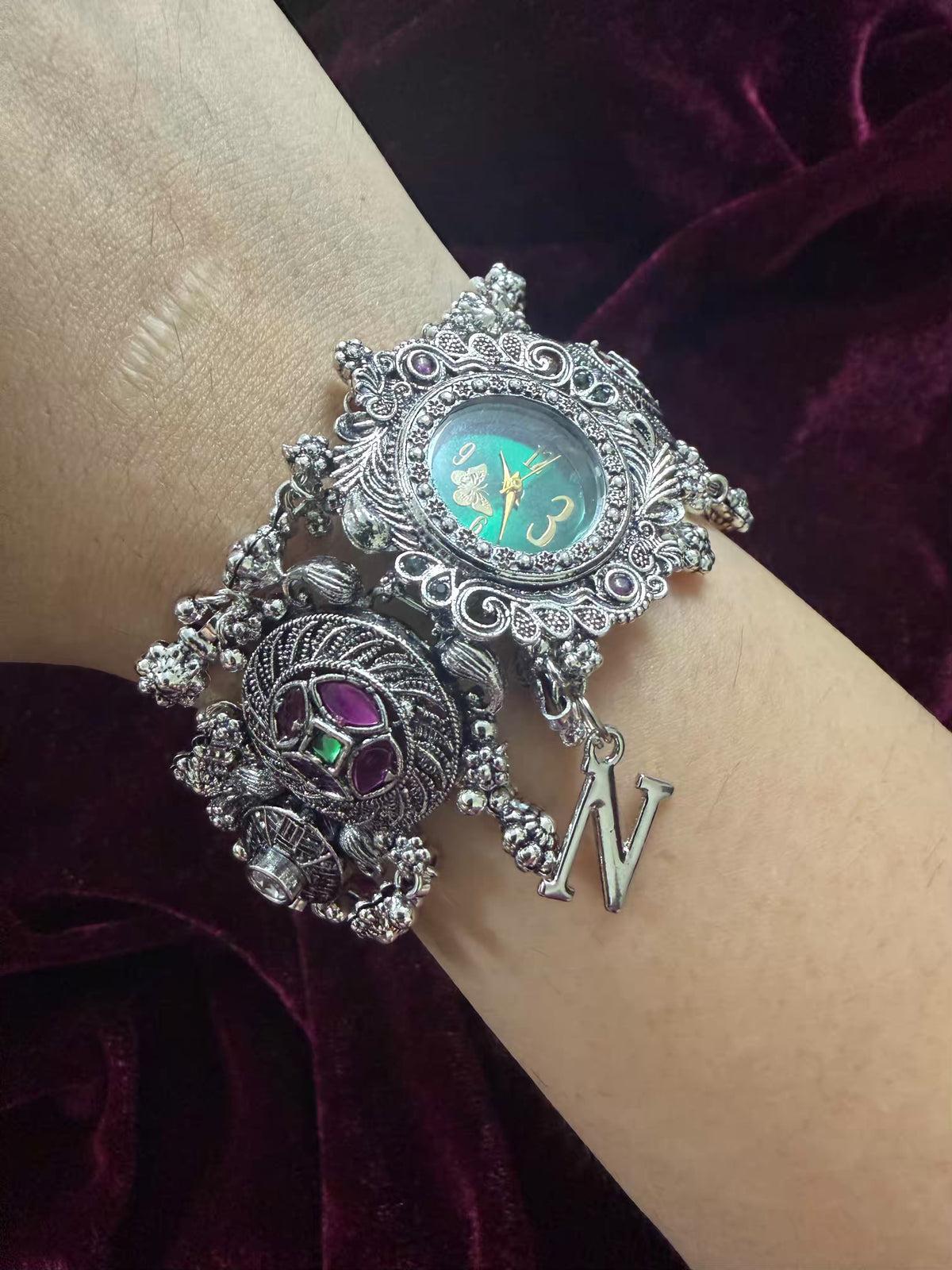 Garnet Silver-Tone Navratri Oxidised Heritage Watch