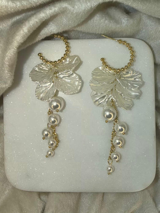 Golden And White Colour Elegant Gold Plated Earrings