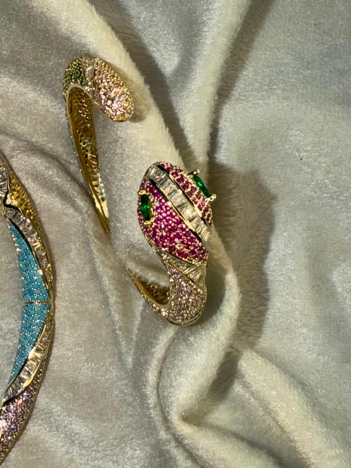 Serpentine Multicoloured Necklace, Bracelet, Earrings and Ring Full set Premium Gold Rhodium