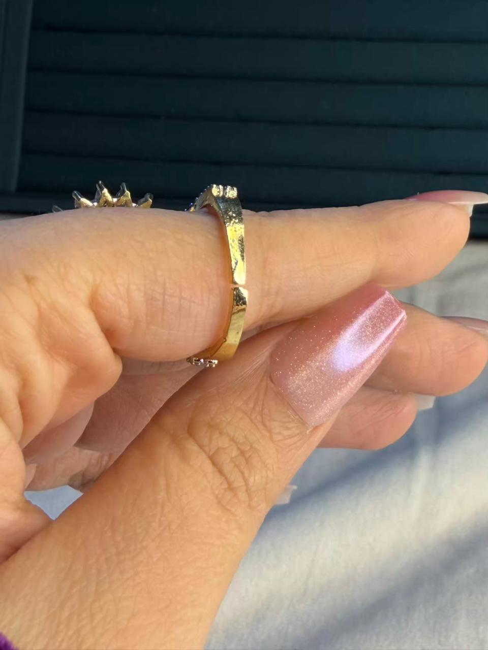 Dewdrop Majesty White Silver Plated Premium Ring (Adjustable)