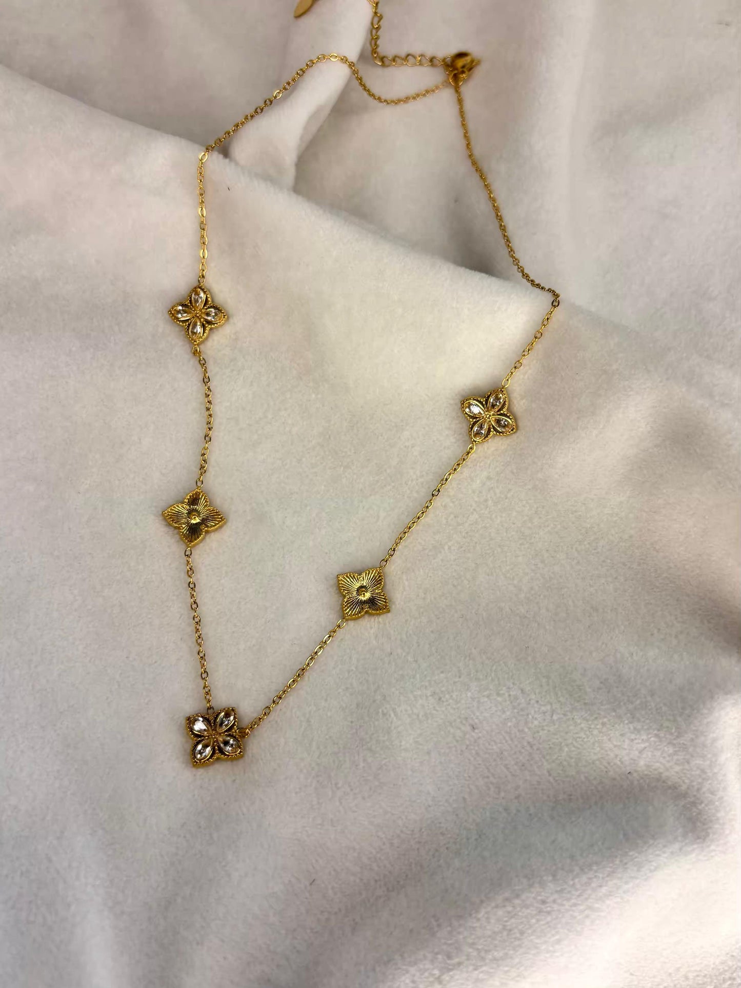 Golden Clovers Necklace 18K Gold Plated Premium Necklace